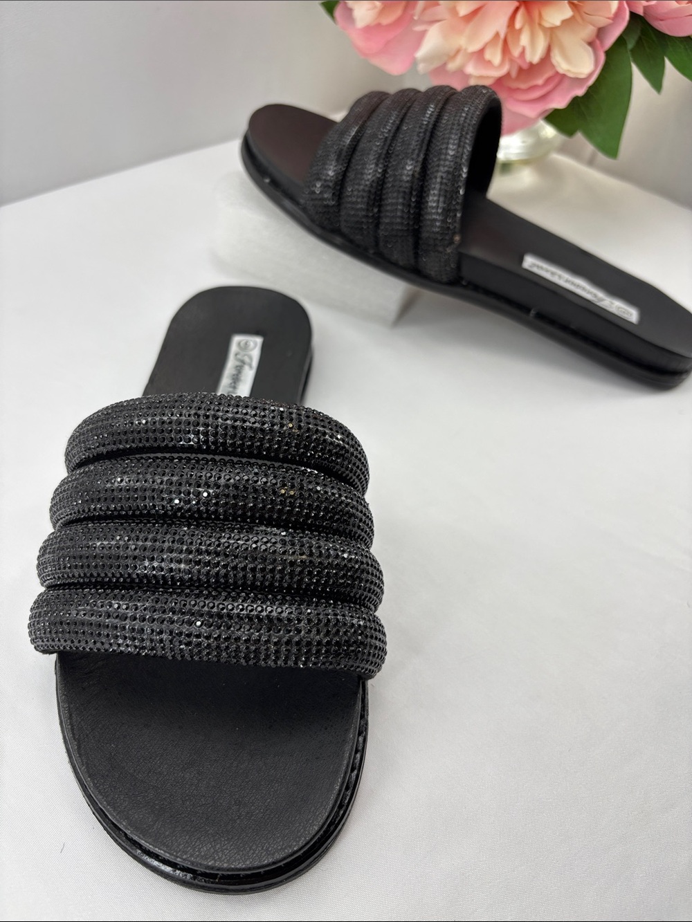 Forever Womens 6 Link Black Quilted Sequin Slide Sandals #739